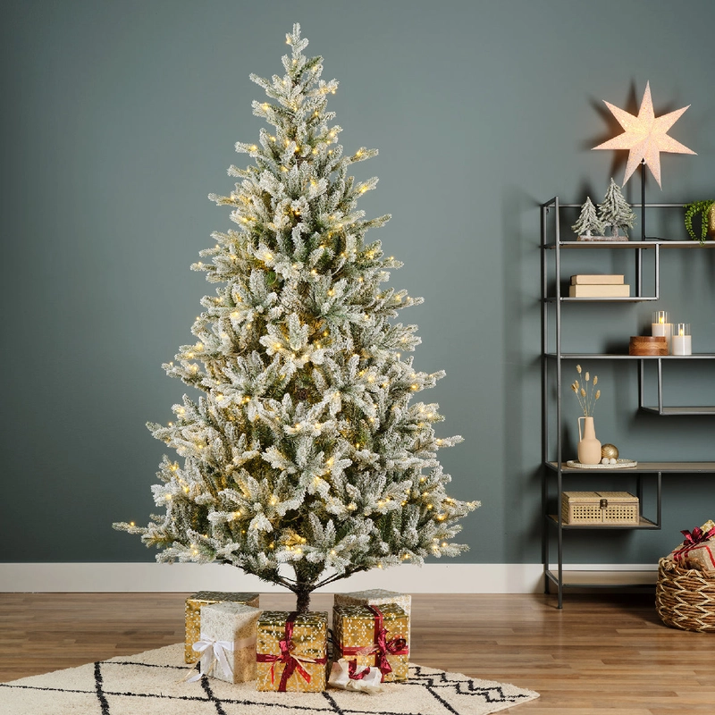 thechristmaspalace10388