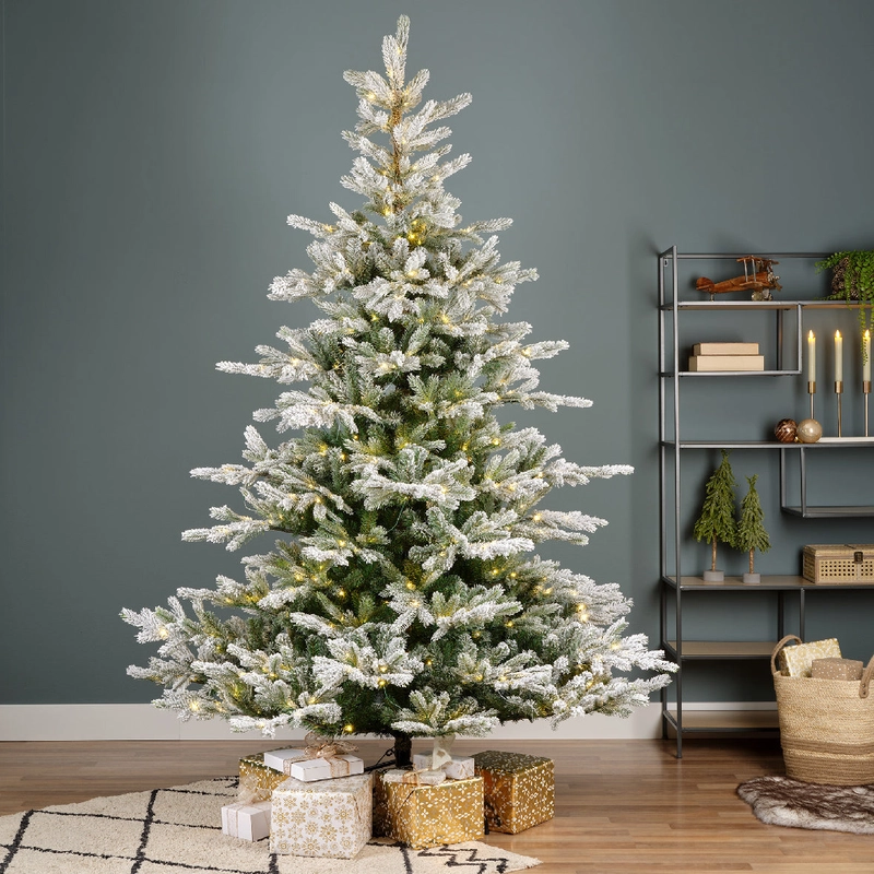 thechristmaspalace6135
